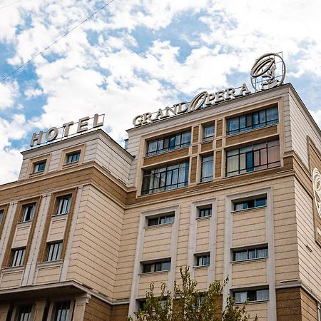 Grand Opera Hotel Almaty Exterior foto