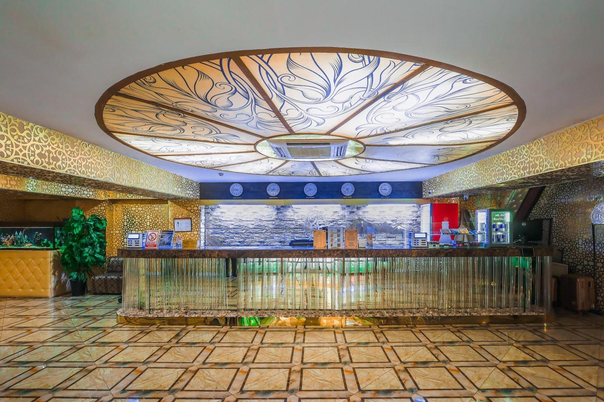 Grand Opera Hotel Almaty Exterior foto