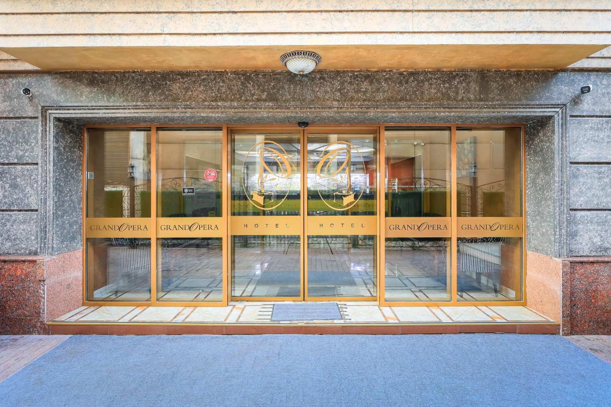 Grand Opera Hotel Almaty Exterior foto