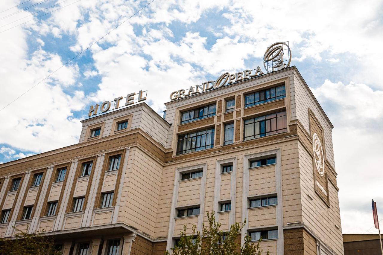 Grand Opera Hotel Almaty Exterior foto