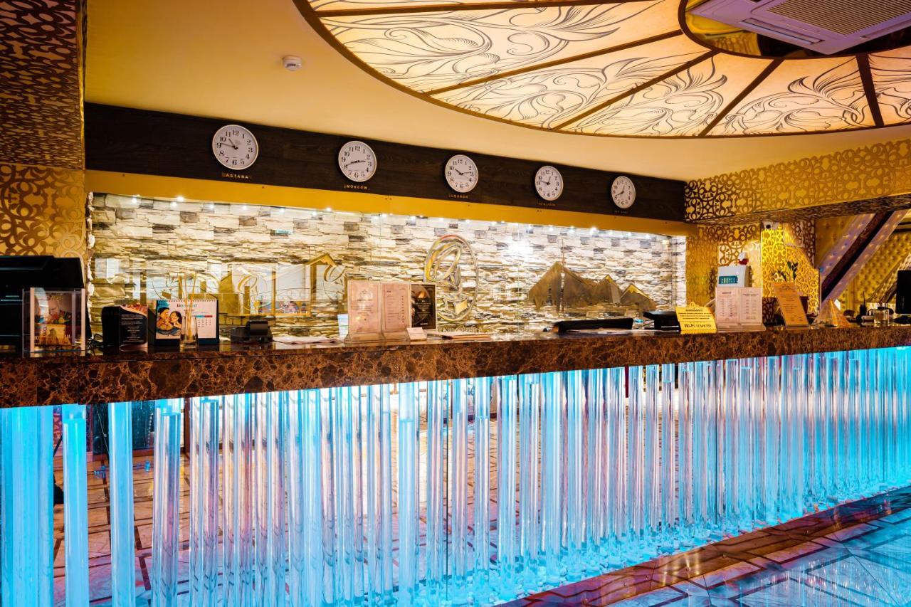 Grand Opera Hotel Almaty Exterior foto